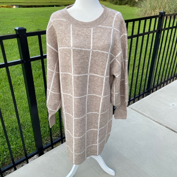 a new day Beige Checkered Long Sleeve Dress - Picture 4 of 8